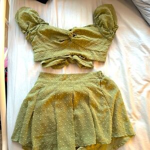 Two pieces outfit worn once